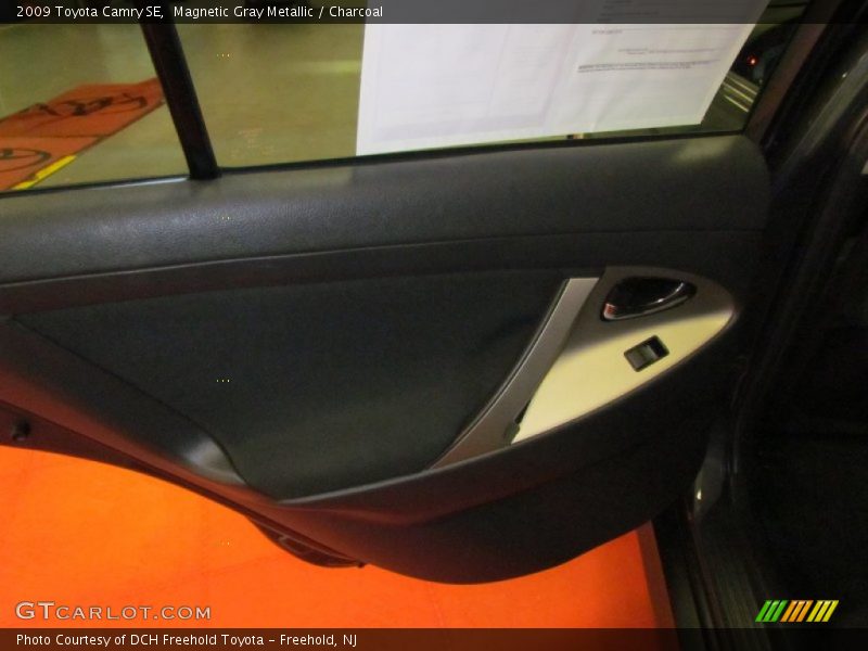 Magnetic Gray Metallic / Charcoal 2009 Toyota Camry SE