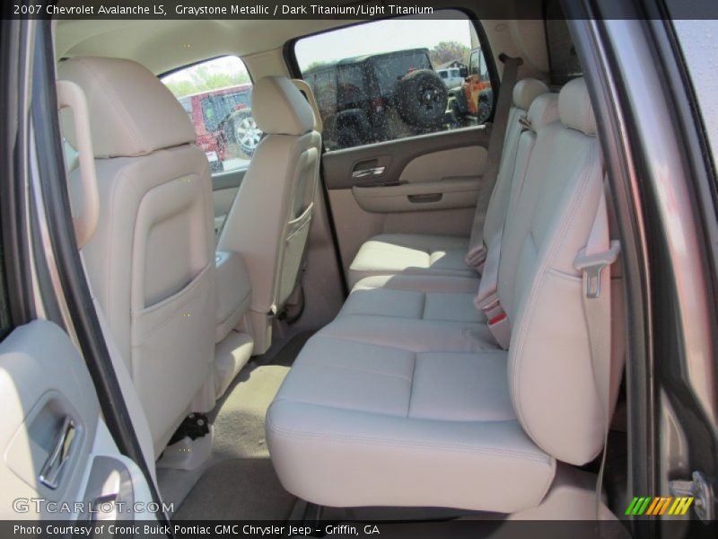 Graystone Metallic / Dark Titanium/Light Titanium 2007 Chevrolet Avalanche LS