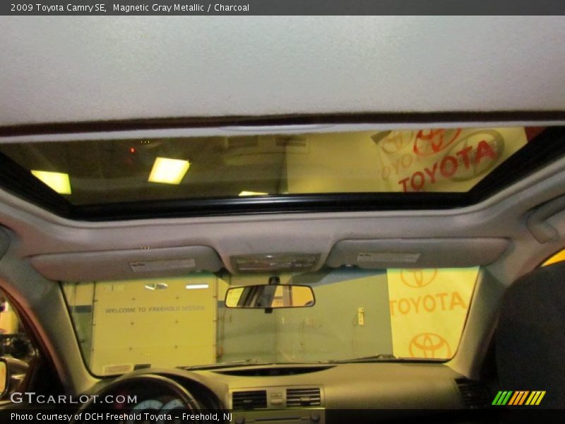Magnetic Gray Metallic / Charcoal 2009 Toyota Camry SE