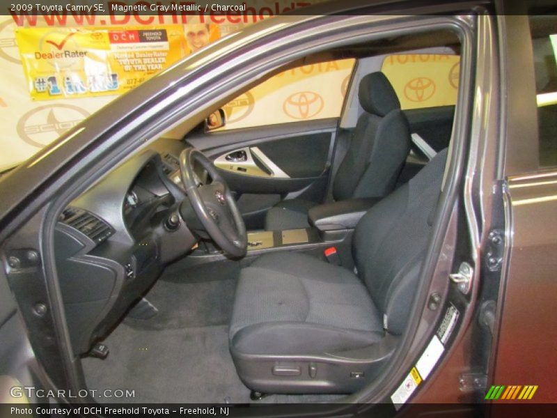 Magnetic Gray Metallic / Charcoal 2009 Toyota Camry SE