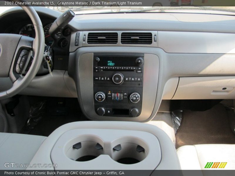 Graystone Metallic / Dark Titanium/Light Titanium 2007 Chevrolet Avalanche LS