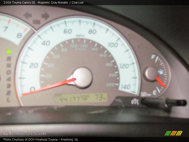 Magnetic Gray Metallic / Charcoal 2009 Toyota Camry SE