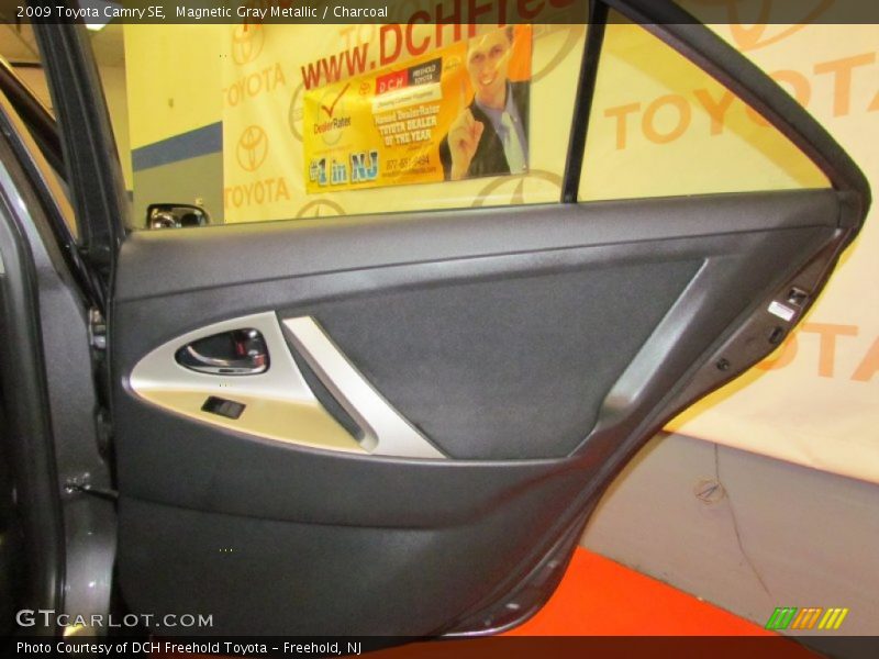 Magnetic Gray Metallic / Charcoal 2009 Toyota Camry SE