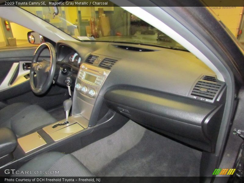 Magnetic Gray Metallic / Charcoal 2009 Toyota Camry SE