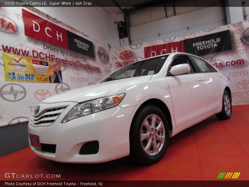 Super White / Ash Gray 2010 Toyota Camry LE