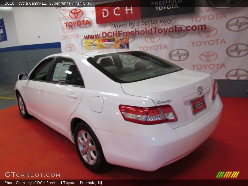 Super White / Ash Gray 2010 Toyota Camry LE
