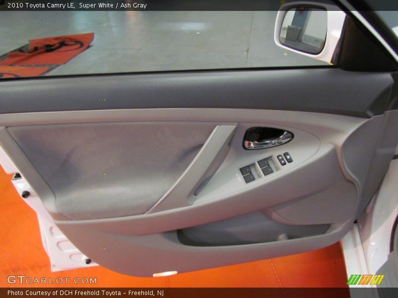 Super White / Ash Gray 2010 Toyota Camry LE