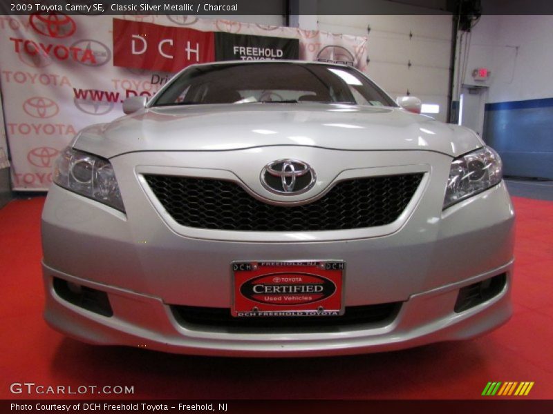 Classic Silver Metallic / Charcoal 2009 Toyota Camry SE