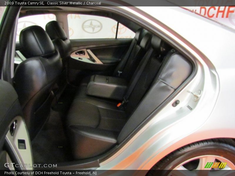 Classic Silver Metallic / Charcoal 2009 Toyota Camry SE