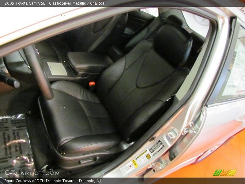 Classic Silver Metallic / Charcoal 2009 Toyota Camry SE