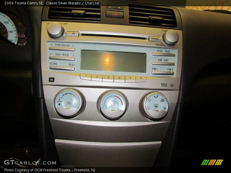 Classic Silver Metallic / Charcoal 2009 Toyota Camry SE
