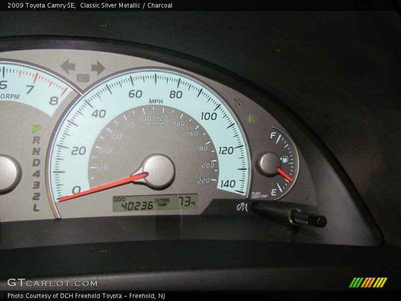 Classic Silver Metallic / Charcoal 2009 Toyota Camry SE