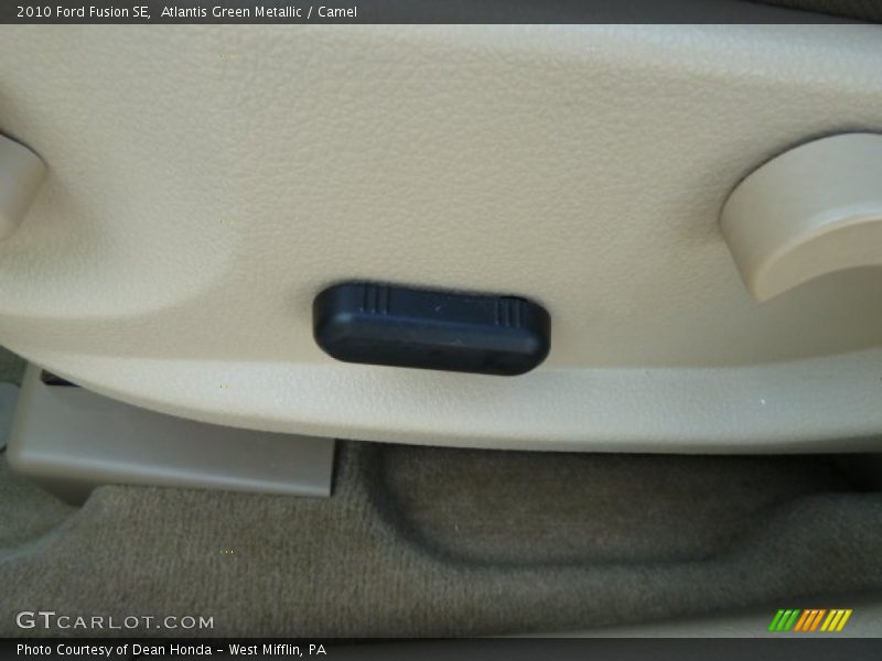 Atlantis Green Metallic / Camel 2010 Ford Fusion SE