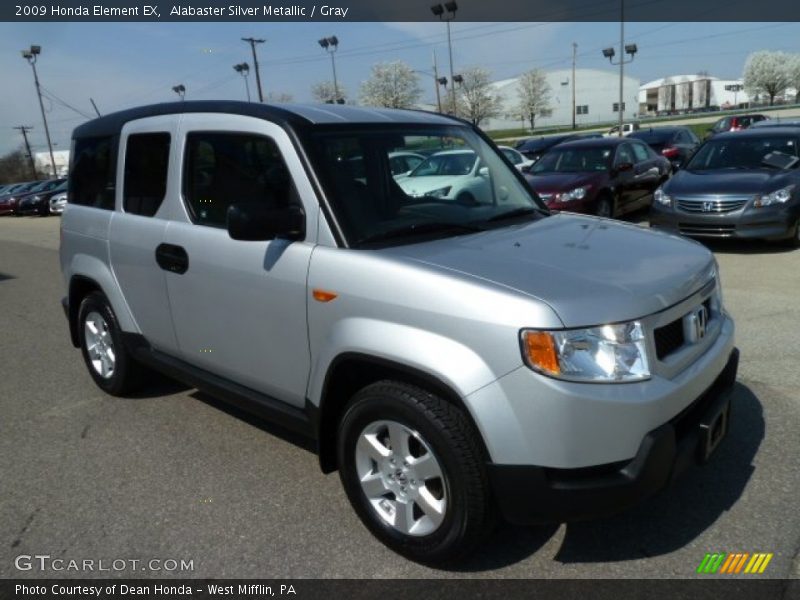 Front 3/4 View of 2009 Element EX