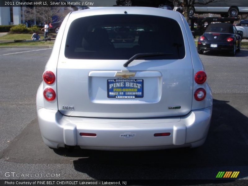 Silver Ice Metallic / Gray 2011 Chevrolet HHR LS