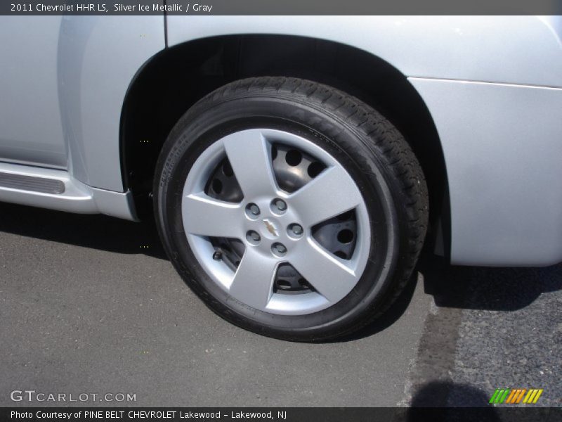 Silver Ice Metallic / Gray 2011 Chevrolet HHR LS