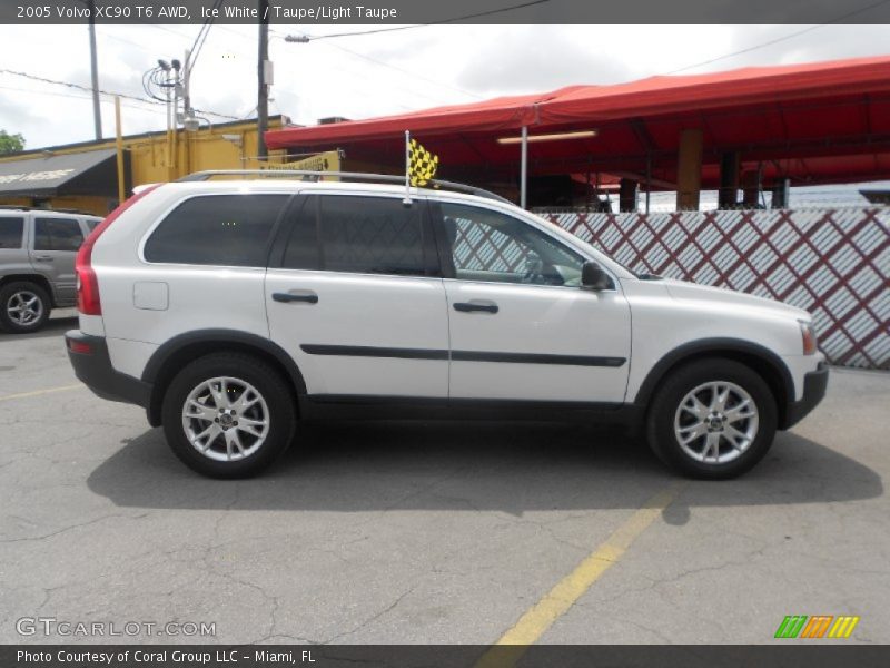 Ice White / Taupe/Light Taupe 2005 Volvo XC90 T6 AWD