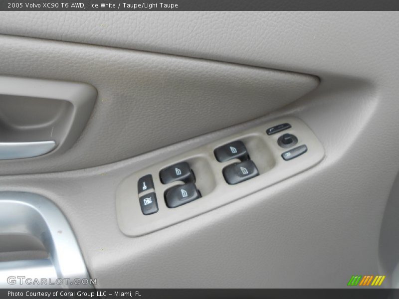 Ice White / Taupe/Light Taupe 2005 Volvo XC90 T6 AWD