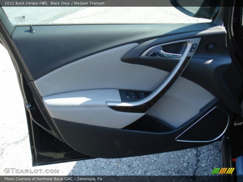 Black Onyx / Medium Titanium 2012 Buick Verano FWD