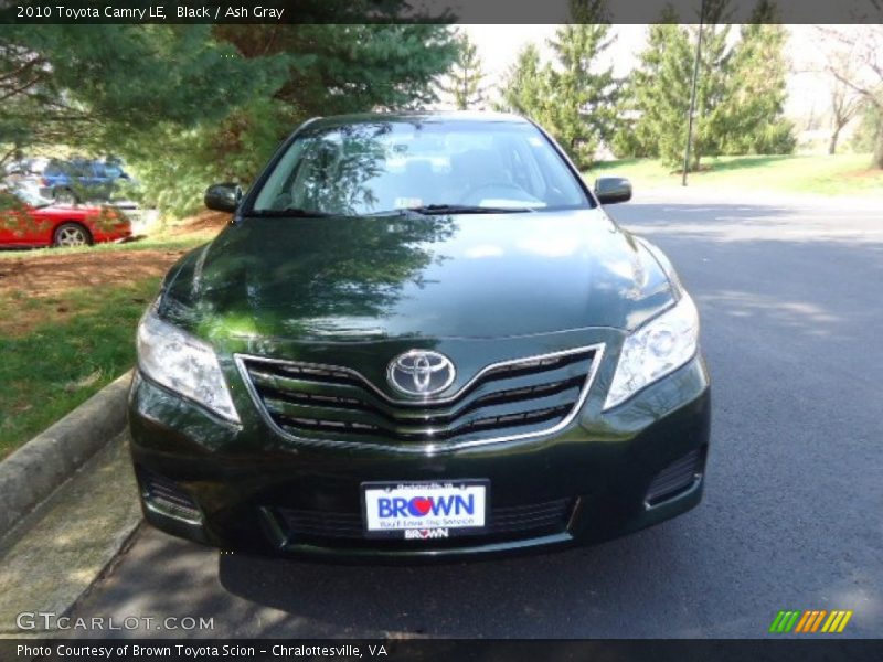 Black / Ash Gray 2010 Toyota Camry LE