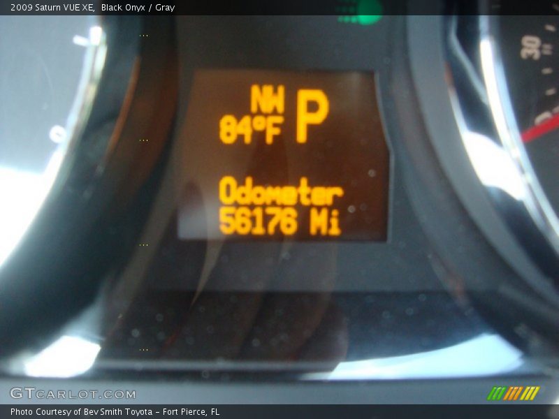 Black Onyx / Gray 2009 Saturn VUE XE
