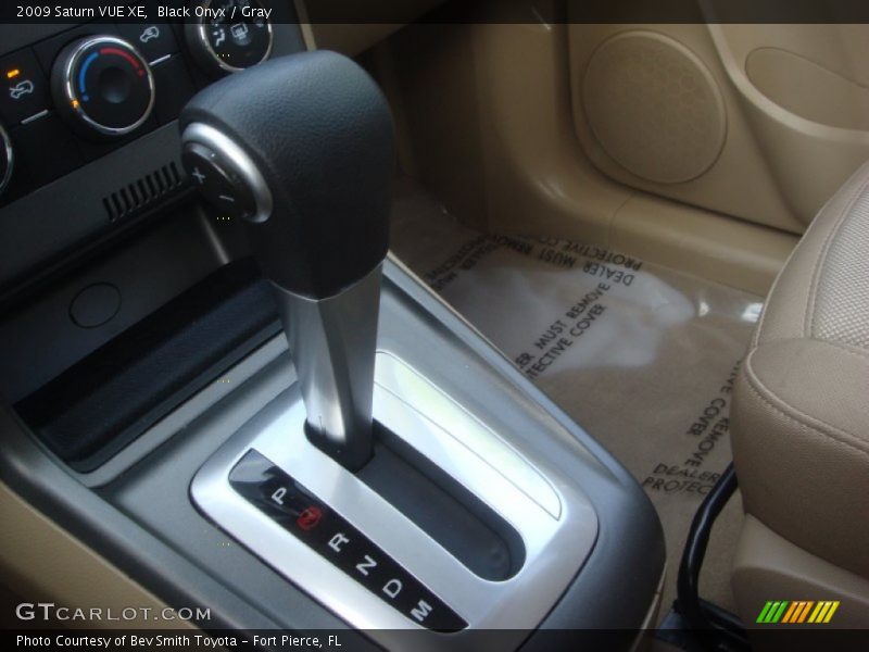 Black Onyx / Gray 2009 Saturn VUE XE