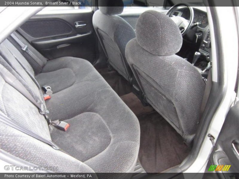 Brilliant Silver / Black 2004 Hyundai Sonata