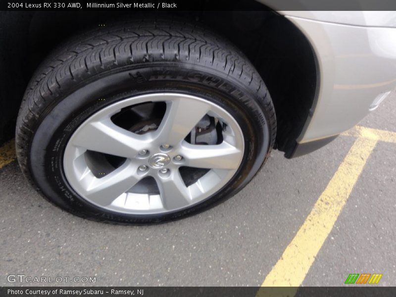 Millinnium Silver Metallic / Black 2004 Lexus RX 330 AWD