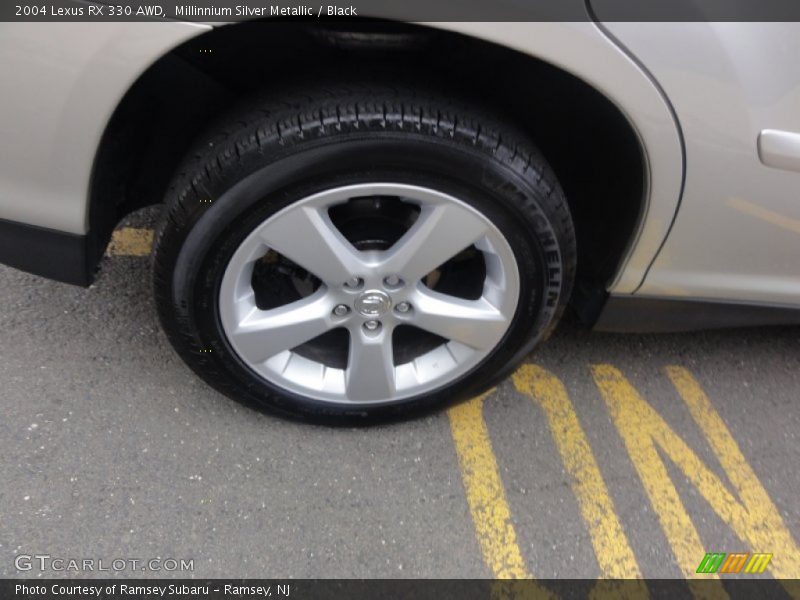 Millinnium Silver Metallic / Black 2004 Lexus RX 330 AWD
