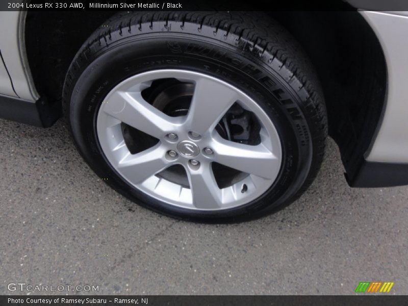 Millinnium Silver Metallic / Black 2004 Lexus RX 330 AWD