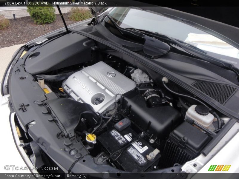 Millinnium Silver Metallic / Black 2004 Lexus RX 330 AWD