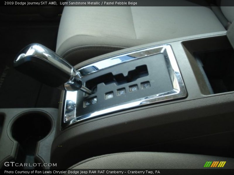 Light Sandstone Metallic / Pastel Pebble Beige 2009 Dodge Journey SXT AWD