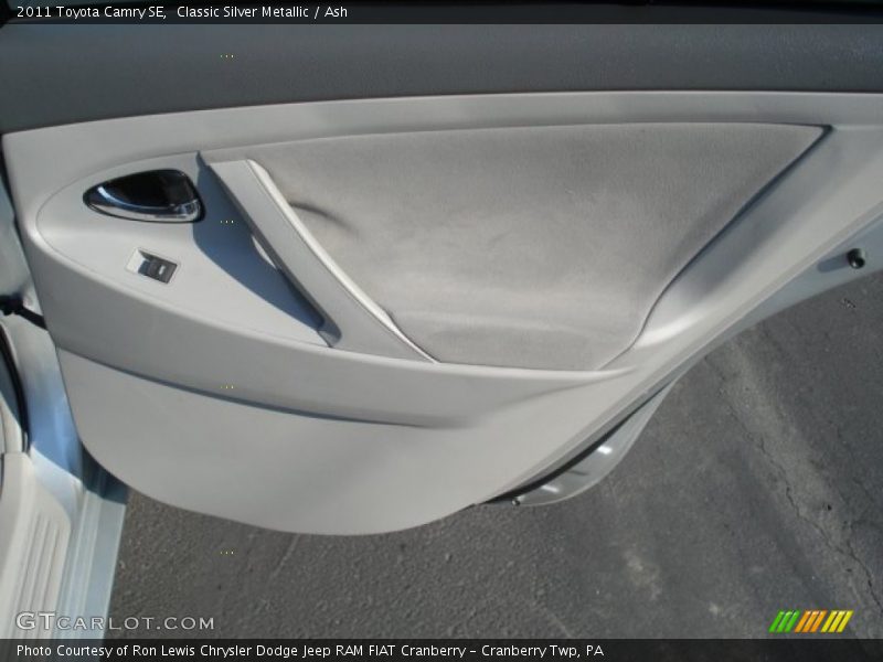 Classic Silver Metallic / Ash 2011 Toyota Camry SE