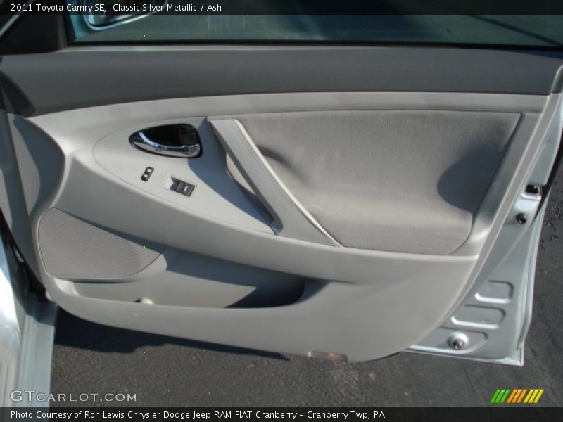 Classic Silver Metallic / Ash 2011 Toyota Camry SE