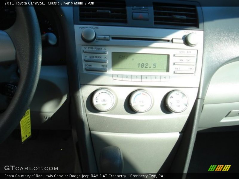 Classic Silver Metallic / Ash 2011 Toyota Camry SE