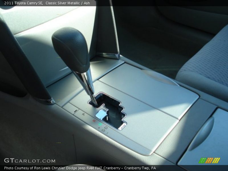 Classic Silver Metallic / Ash 2011 Toyota Camry SE