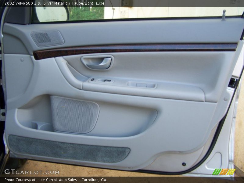 Silver Metallic / Taupe/LightTaupe 2002 Volvo S80 2.9
