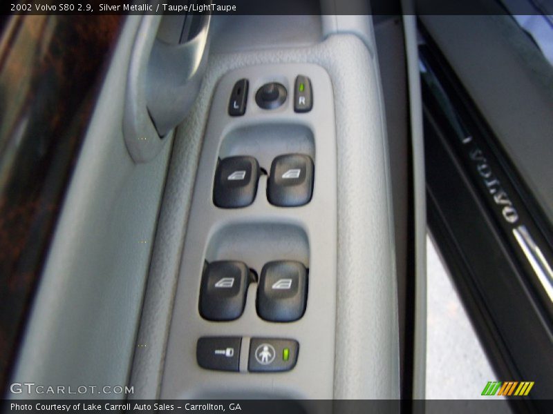 Silver Metallic / Taupe/LightTaupe 2002 Volvo S80 2.9