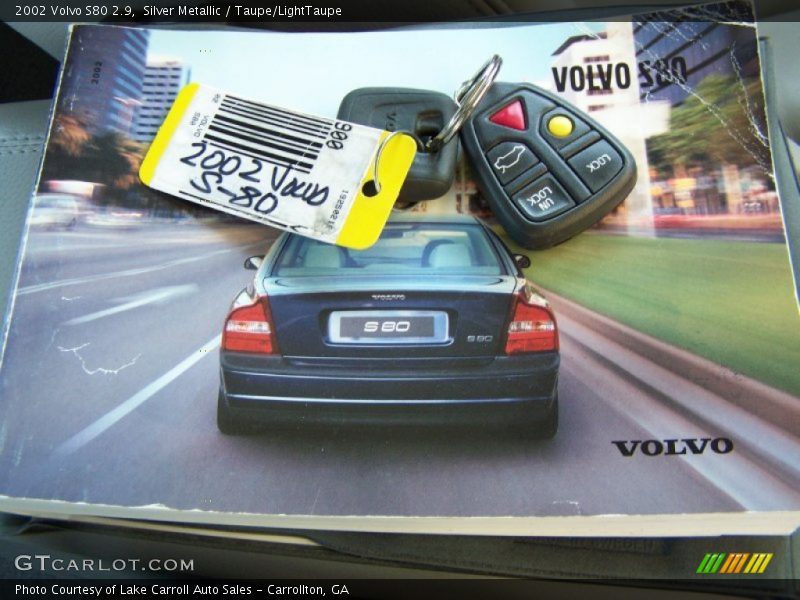 Silver Metallic / Taupe/LightTaupe 2002 Volvo S80 2.9