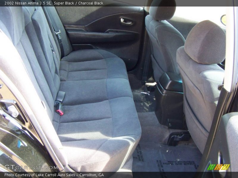 Super Black / Charcoal Black 2002 Nissan Altima 3.5 SE