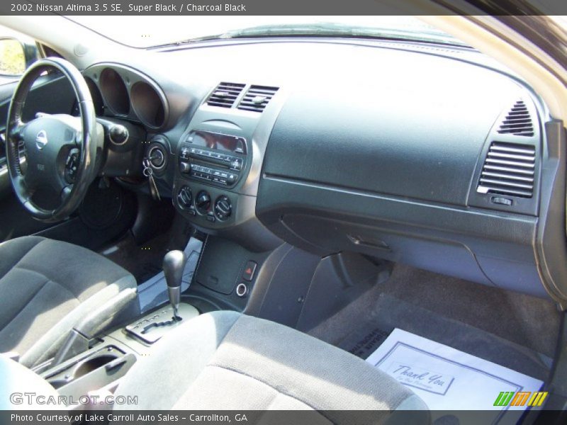 Super Black / Charcoal Black 2002 Nissan Altima 3.5 SE