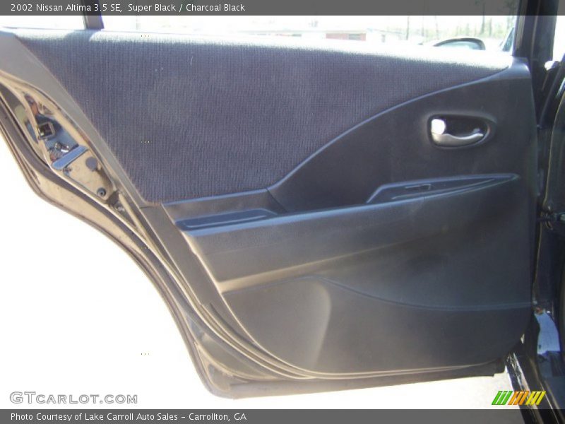 Super Black / Charcoal Black 2002 Nissan Altima 3.5 SE