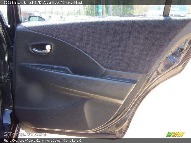 Super Black / Charcoal Black 2002 Nissan Altima 3.5 SE