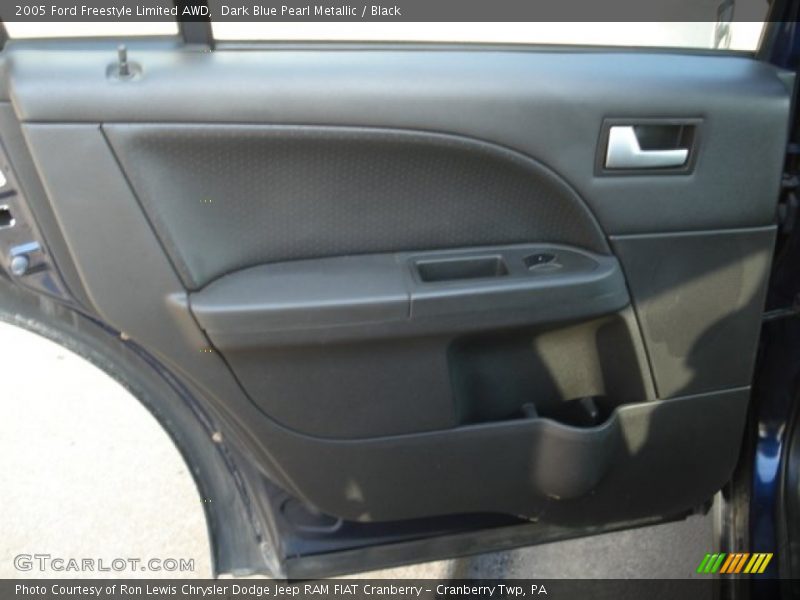 Dark Blue Pearl Metallic / Black 2005 Ford Freestyle Limited AWD