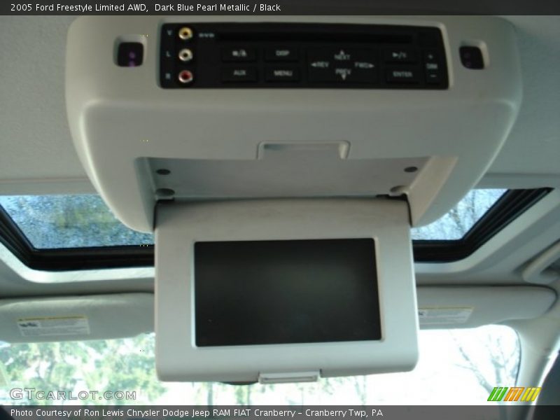 Dark Blue Pearl Metallic / Black 2005 Ford Freestyle Limited AWD
