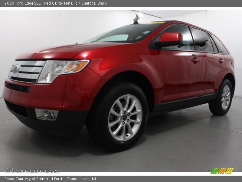 Front 3/4 View of 2010 Edge SEL