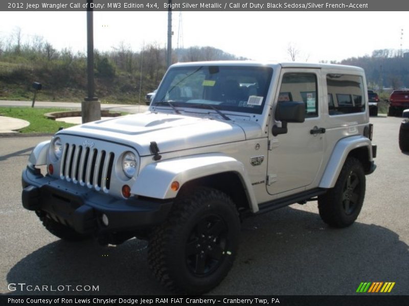 Bright Silver Metallic / Call of Duty: Black Sedosa/Silver French-Accent 2012 Jeep Wrangler Call of Duty: MW3 Edition 4x4