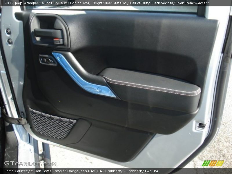 Bright Silver Metallic / Call of Duty: Black Sedosa/Silver French-Accent 2012 Jeep Wrangler Call of Duty: MW3 Edition 4x4
