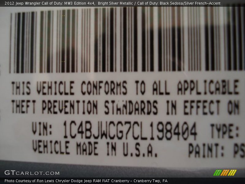 Bright Silver Metallic / Call of Duty: Black Sedosa/Silver French-Accent 2012 Jeep Wrangler Call of Duty: MW3 Edition 4x4
