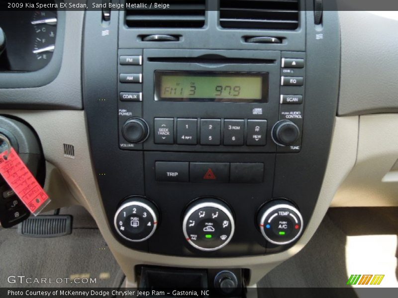 Sand Beige Metallic / Beige 2009 Kia Spectra EX Sedan